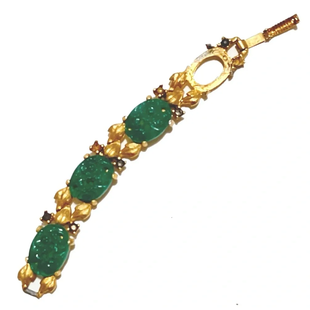 Jade for Re-use - Broken Bracelet with Jade Look Oval Stones - Picture 3 of 5